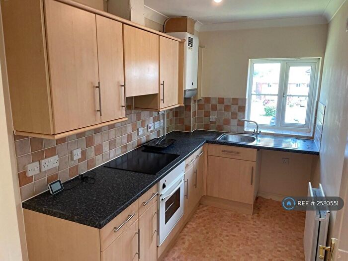 2 Bedroom Flat To Rent In Sterling Court, Bursledon, Southampton, SO31