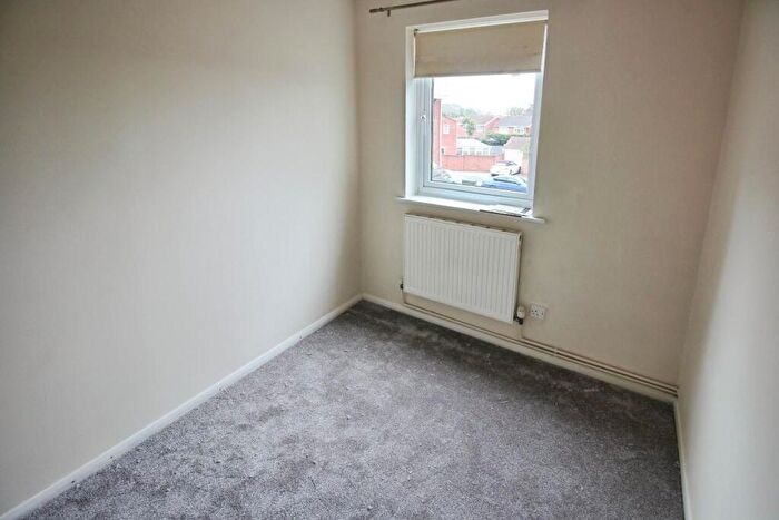 2 Bedroom Flat To Rent In Heathdene Drive, Upper Belvedere, DA17