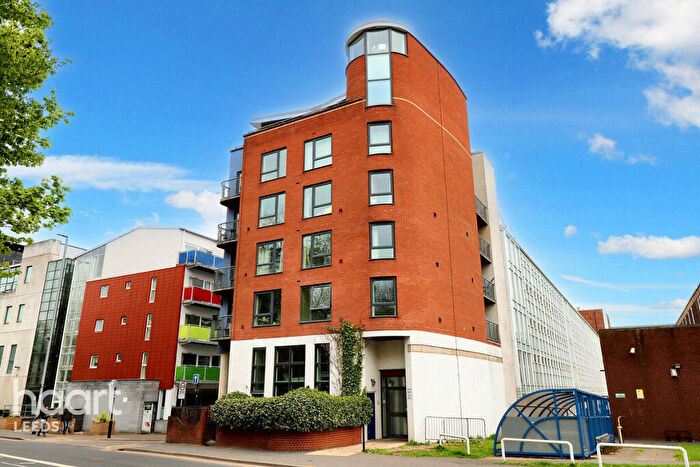 1 Bedroom Apartment For Sale In North Street, Leeds, LS2