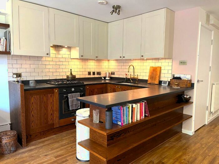1 Bedroom Flat To Rent In Camden Road, London, N7