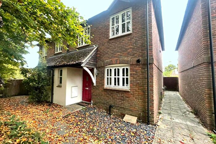 3 Bedroom Semi-Detached House For Sale In Guildford Road, Normandy, Guildford, Surrey, GU3