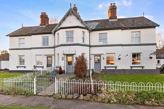 2 Bedroom Terraced House For Sale In Lock Cottage, Diglis Dock Road, Diglis, Worcester., WR5