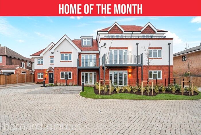 3 Bedroom Flat For Sale In Ruxley Lane, Epsom, KT19