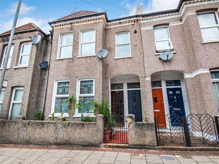 2 Bedroom Maisonette To Rent In Leverson Street, Streatham Vale, London, SW16