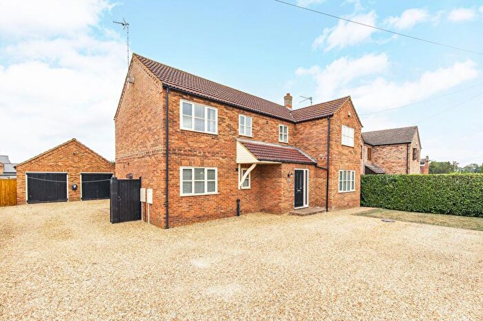 4 Bedroom Detached House For Sale In Leverington, PE13