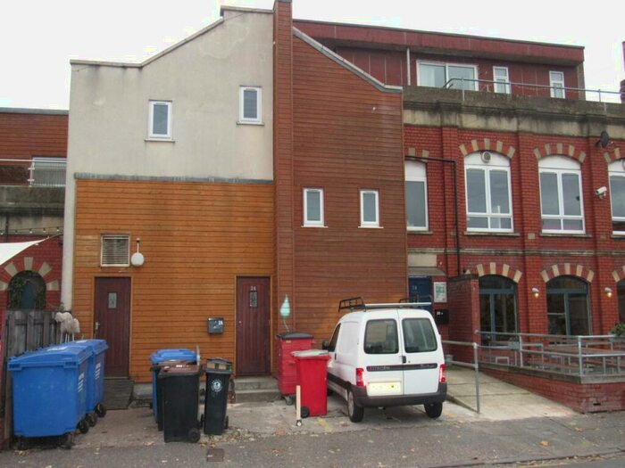 3 Bedroom Flat To Rent In Nevil Road, Horfield, Bristol, BS7