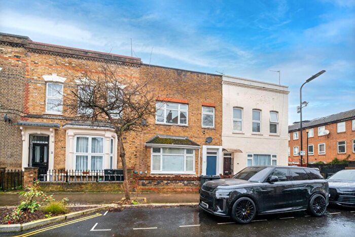 5 Bedroom Terraced House For Sale In Wayland Avenue, London, E8