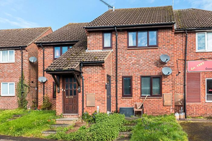 1 Bedroom Flat For Sale In Hadland Road, Abingdon, OX14