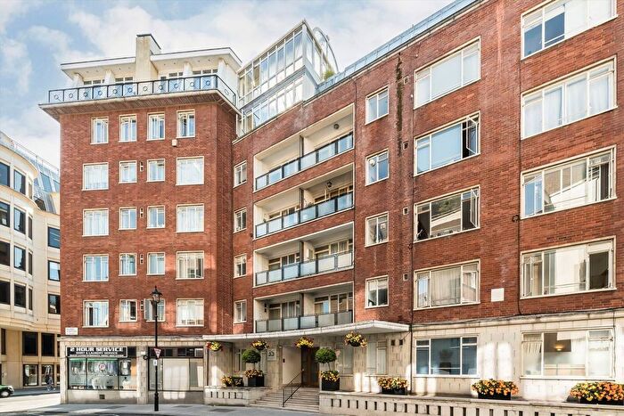 Studio To Rent In Buckingham Gate, London, SW1E