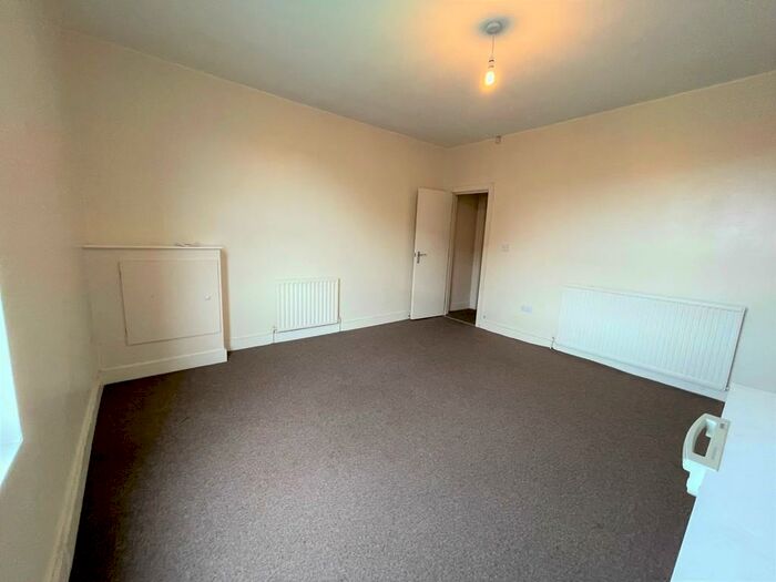 2 Bedroom Flat To Rent In Doncaster Road, Mexborough, Doncaster, S64