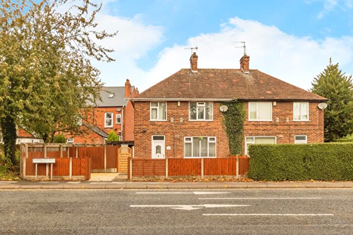 3 Bedroom Semi-Detached House For Sale In Robinsons Hill, Nottingham, Nottinghamshire, NG6