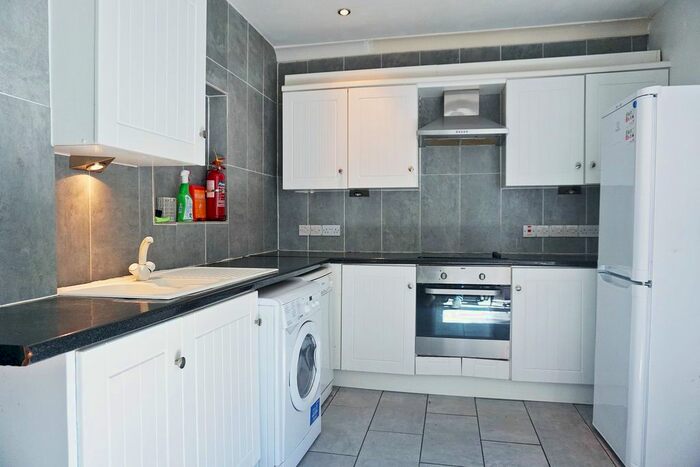 4 Bedroom Property To Rent In Short Street, Mount Pleasant, Swansea, SA1