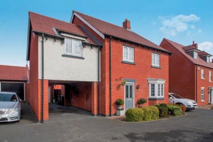 4 Bedroom Property To Rent In Brunel Way, Swadlincote, DE11