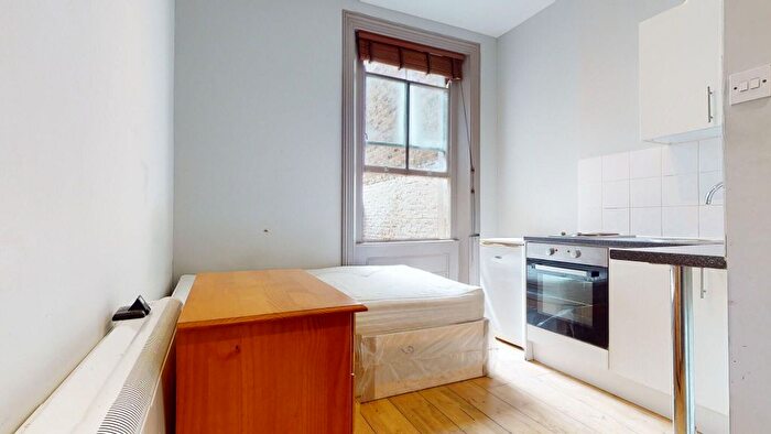 Studio To Rent In Iverson Road, London, NW6