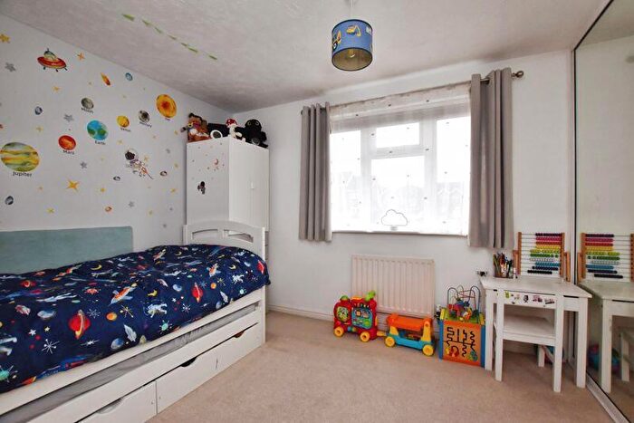 2 Bedroom Semi-Detached House For Sale In Bouchers Way, Salisbury ***Video Tour***, SP2