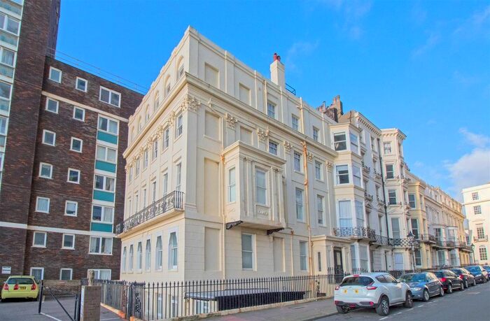 1 Bedroom Flat To Rent In Burleigh Court, Cavendish Place, Brighton, BN1