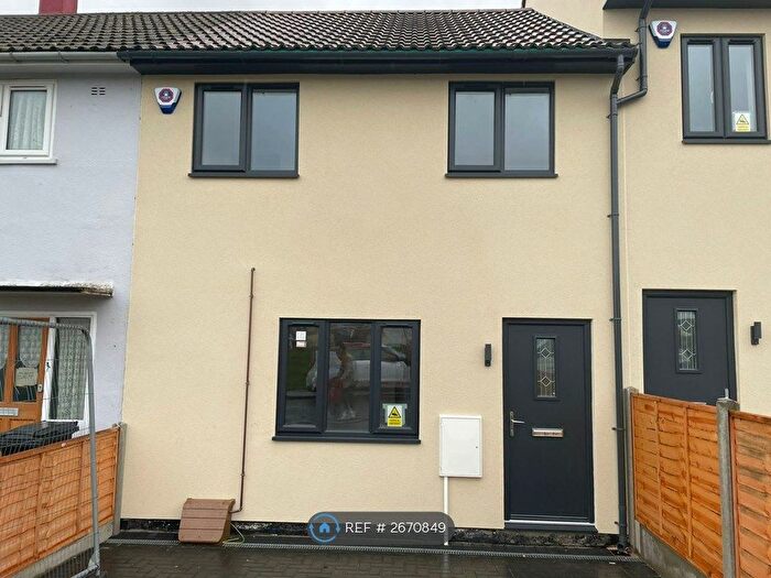 4 Bedroom Terraced House To Rent In Hellier Walk, Bristol, BS13