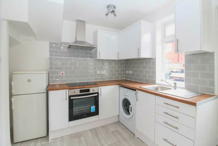 3 Bedroom Terraced House To Rent In Ashby View, Bramley, Leeds, LS13