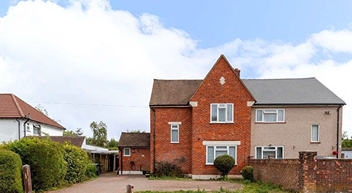 3 Bedroom Semi Detached House For Sale In Blanchmans Road, Warlingham, CR6