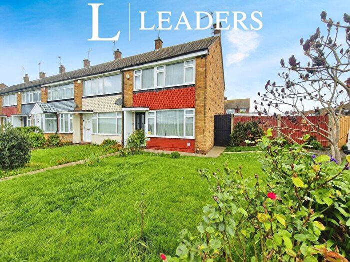 3 Bedroom End Of Terrace House To Rent In Corringham Road, Stanford-le-Hope, SS17