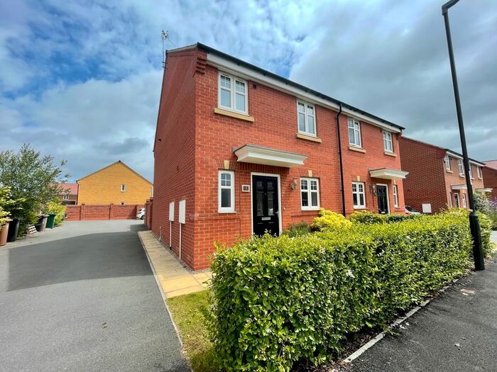 3 Bedroom Semi-Detached House To Rent In Clifton Drive, Littleover, Derby, DE23