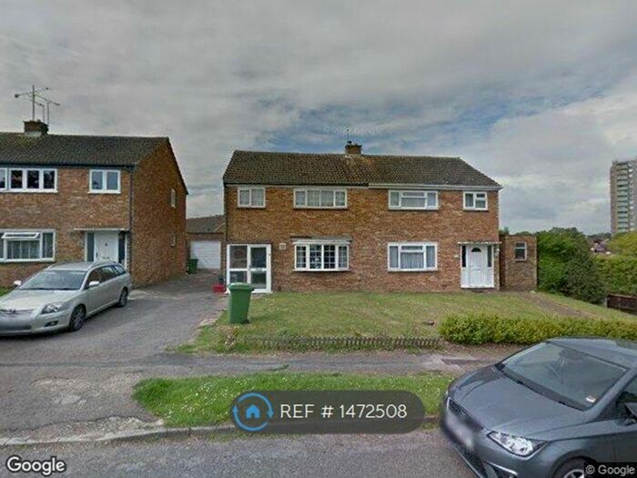 3 Bedroom Semi-Detached House To Rent In Glastonbury Close, Bletchley, Milton Keynes, MK3
