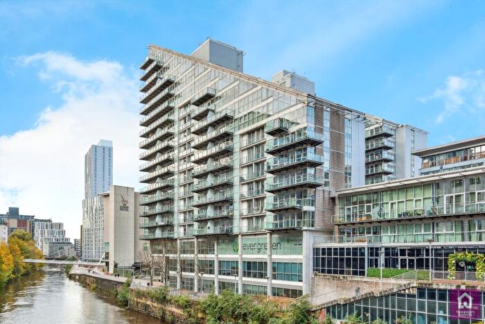 2 Bedroom Flat For Sale In The Edge, Clowes Street, Salford, Greater Manchester, M3