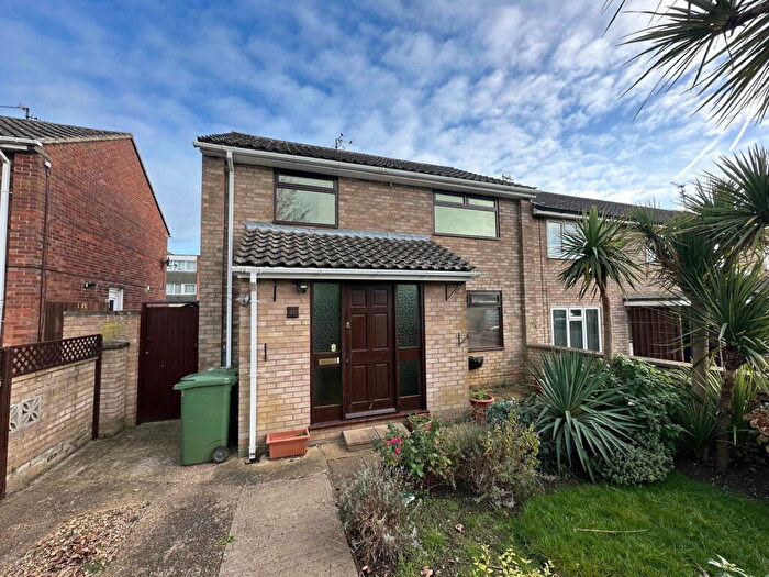 3 Bedroom End Of Terrace House For Sale In Nene Crescent, Corby, Northamptonshire, NN17