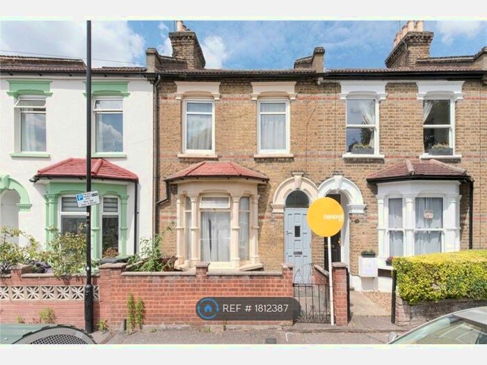 4 Bedroom Terraced House To Rent In Wragby Road, London, E11