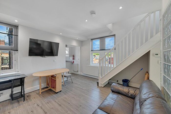 3 Bedroom House To Rent In Ecclesall Road, Sheffield, S11