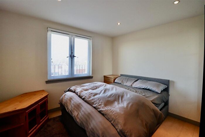 1 Bedroom Flat To Rent In John Muir Way, Motherwell, ML1