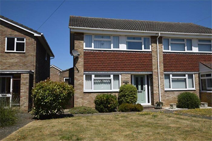 3 Bedroom Semi Detached House To Rent In Alma Road, Orpington, Kent, BR5