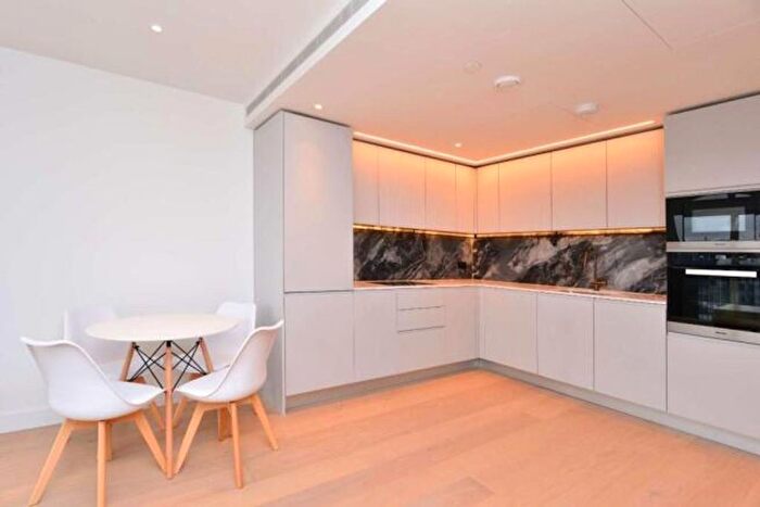 1 Bedroom Flat To Rent In Fountain Park Way, London, W12