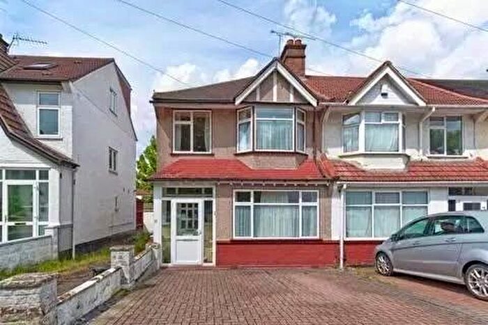 3 Bedroom Semi-Detached House To Rent In Braemar Avenue, South Croydon, CR2