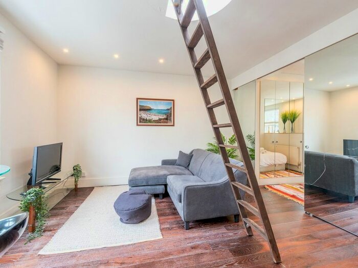 1 Bedroom Flat To Rent In Kensington Park Road, London, W11