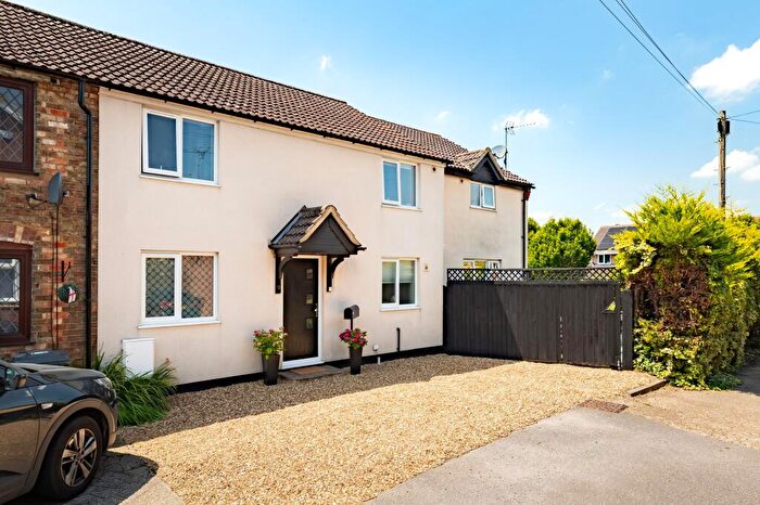 4 Bedroom End Of Terrace House For Sale In Albert Place, Houghton Conquest, MK45