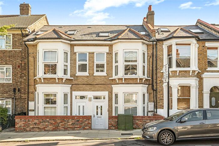 2 Bedroom Flat To Rent In Adys Road, London, SE15