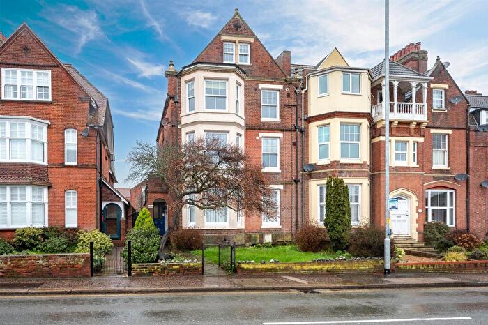 3 Bedroom Flat For Sale In Norwich Road, Cromer, NR27