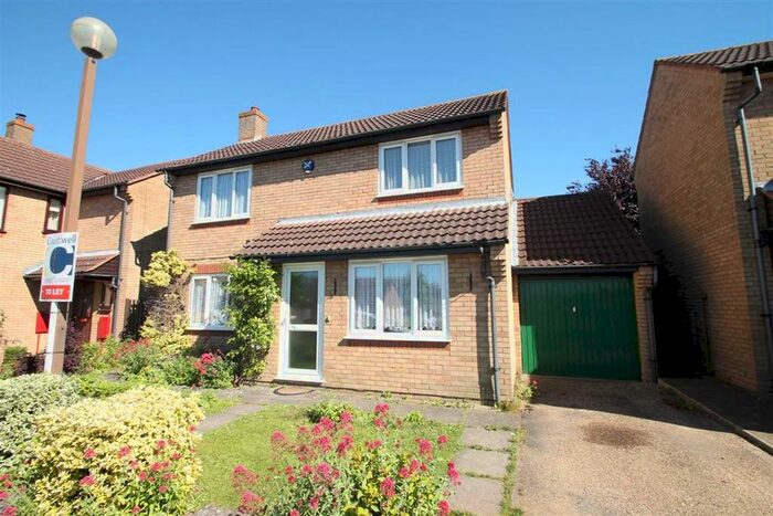 3 Bedroom Detached House To Rent In Forches Close, Emerson Valley, Milton Keynes MK4