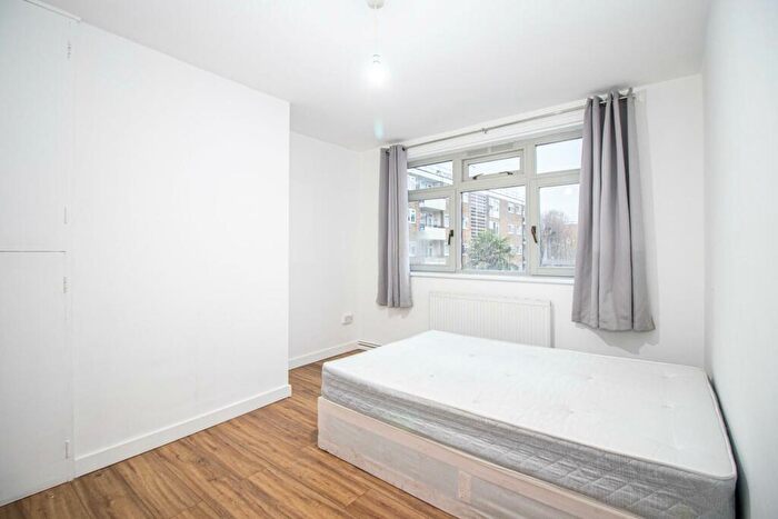 2 Bedroom Flat To Rent In Arden Estate, Hoxton, N1