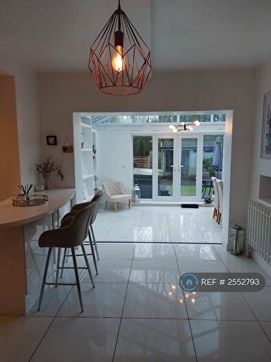 5 Bedroom Semi-Detached House To Rent In Mulgrave Road, Worsley, Manchester, M28
