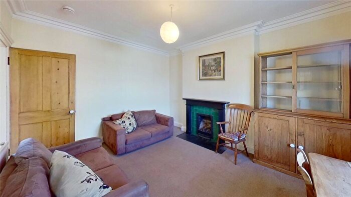 2 Bedroom Flat To Rent In Marys Place, Edinburgh, EH4