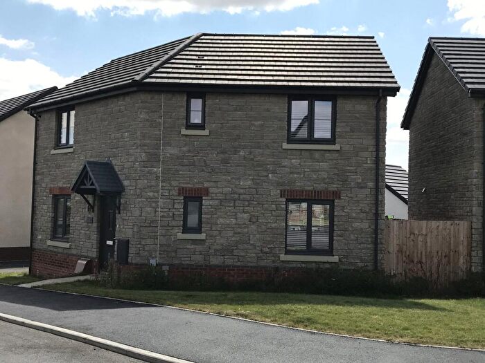 3 Bedroom Semi-Detached House For Sale In Tondu, Bridgend, CF32