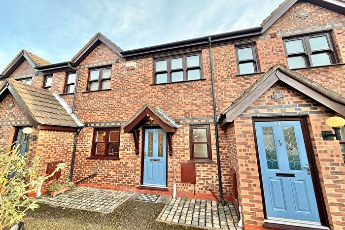 1 Bedroom Flat To Rent In Elladene Park, Chorlton, M21