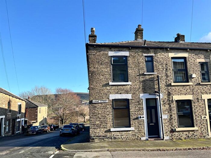 2 Bedroom End Of Terrace House For Sale In Lorne Street, Mossley, Ashton-Under-Lyne, OL5