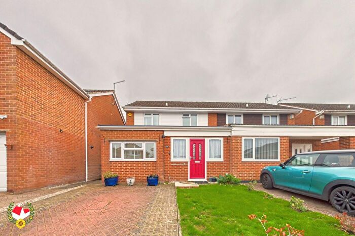 3 Bedroom Semi-detached House For Sale In Dimore Close, Hardwicke, Gloucester, GL2
