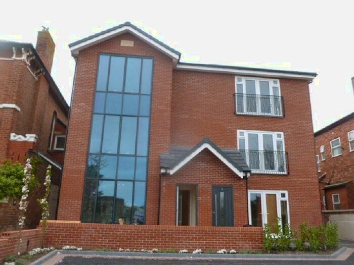 2 Bedroom Flat To Rent In Alexandra Road, Southport, Merseyside., PR9