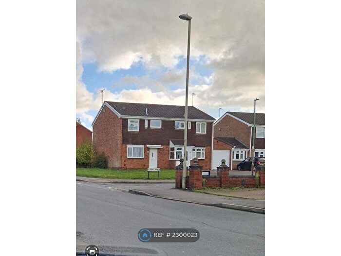 3 Bedroom Semi-Detached House To Rent In Planet Road, Brierley Hill, DY5