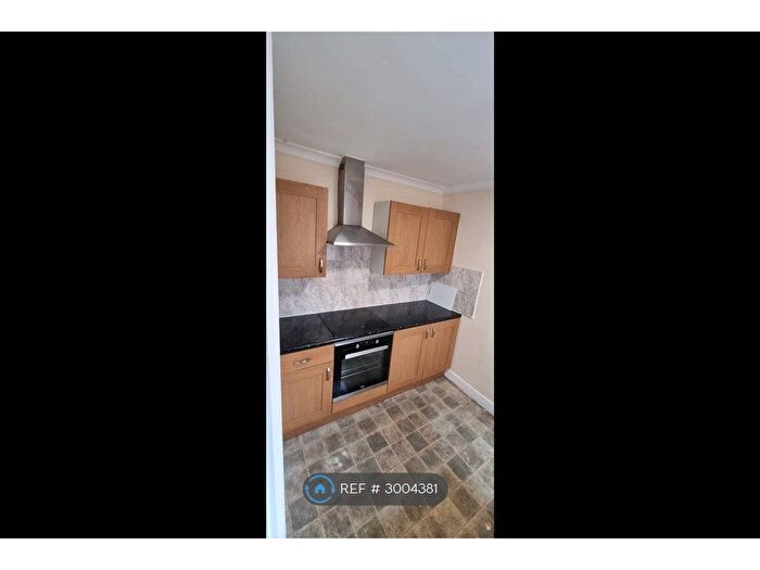 3 Bedroom Terraced House To Rent In Oak Road, Erith, DA8