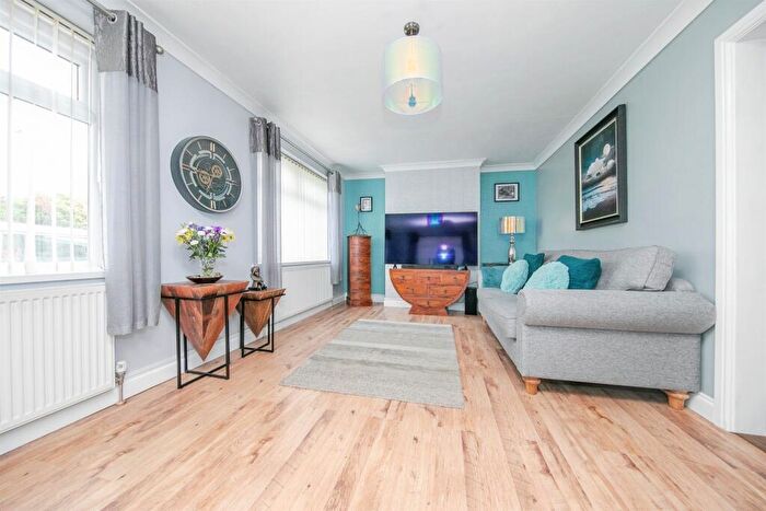 3 Bedroom Bungalow For Sale In Leicester Close, Clacton-On-Sea, CO15